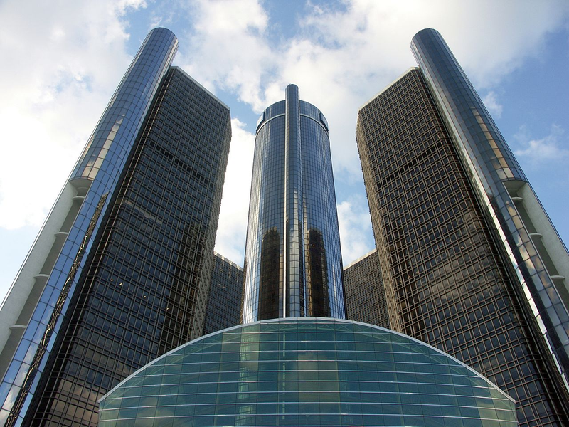 Imagen: Oficinas de GM en Detroit / Wikimedia Commons